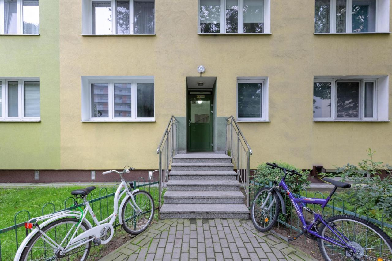 Beautiful Two-Bedroom Apartment Warsaw Bielany By Noclegi Renters المظهر الخارجي الصورة