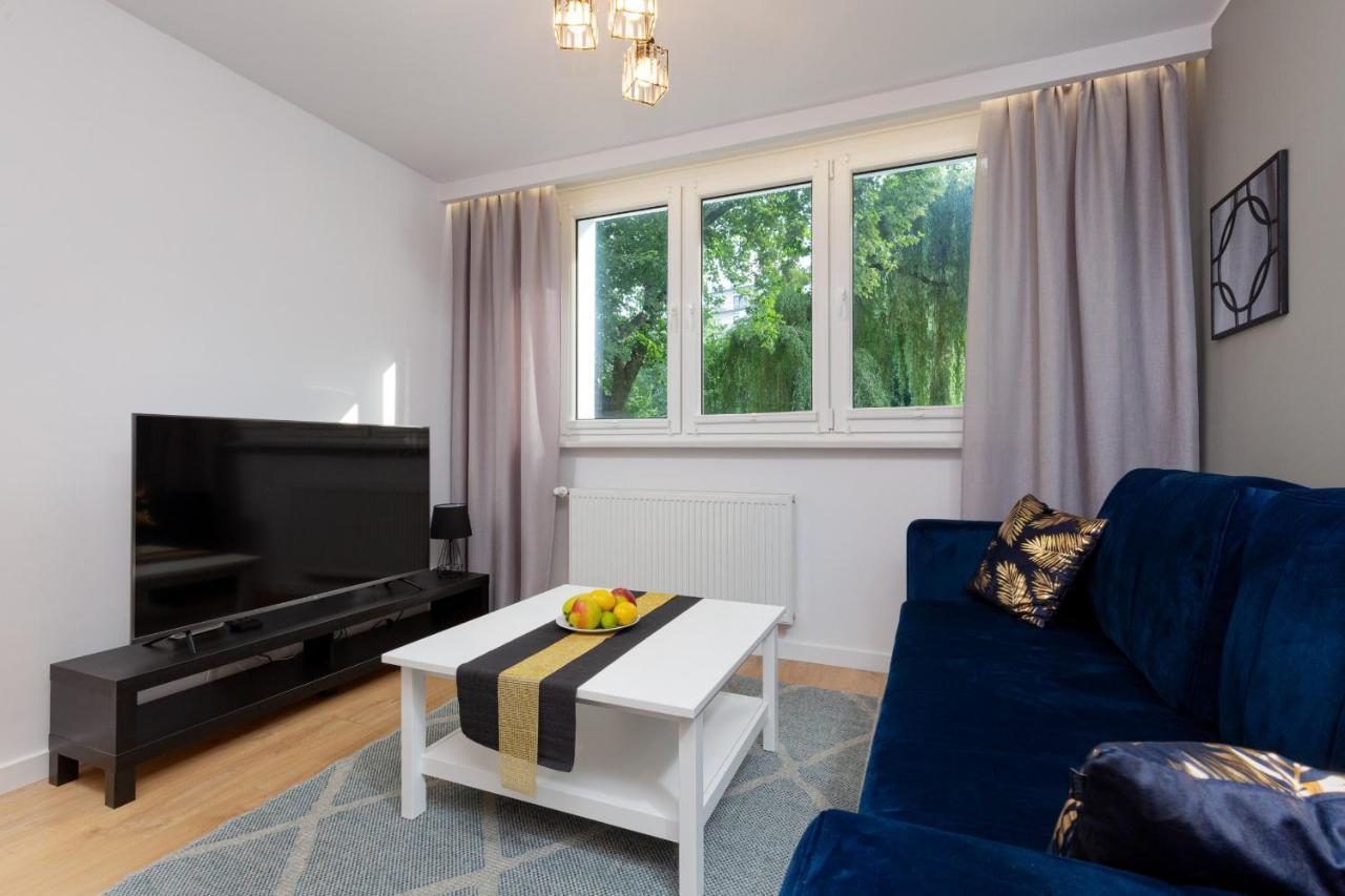 Beautiful Two-Bedroom Apartment Warsaw Bielany By Noclegi Renters المظهر الخارجي الصورة
