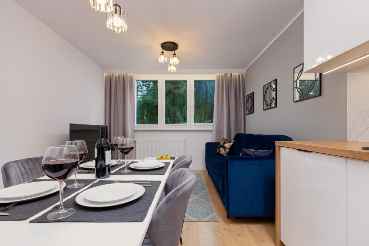 Beautiful Two-Bedroom Apartment Warsaw Bielany By Noclegi Renters المظهر الخارجي الصورة